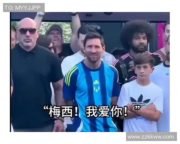 足球明星街头搞怪大挑战笑翻全场的趣味瞬间合集